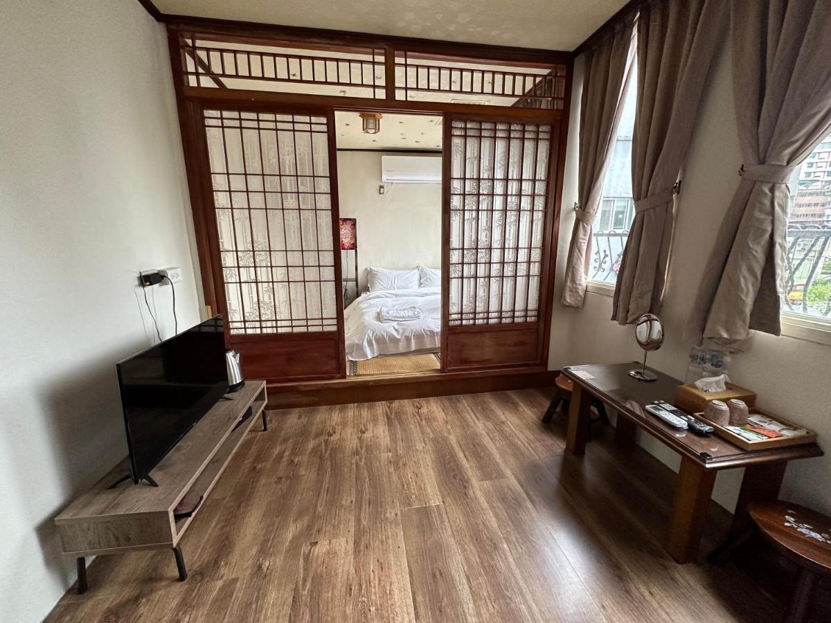 Ming Ren Hotspring Hotel 자오시 외부 사진
