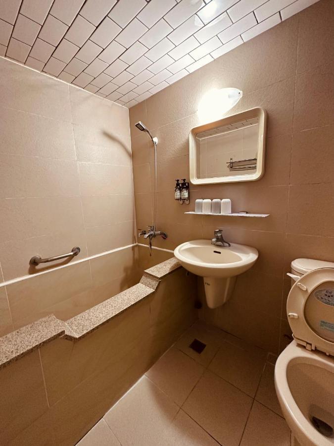 Ming Ren Hotspring Hotel 자오시 외부 사진